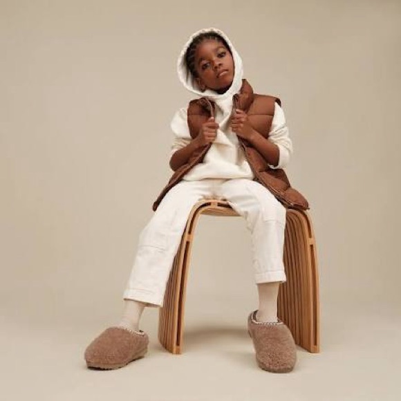 UGG Women’s Maxi Curly Slippers - Picture 5 of 6